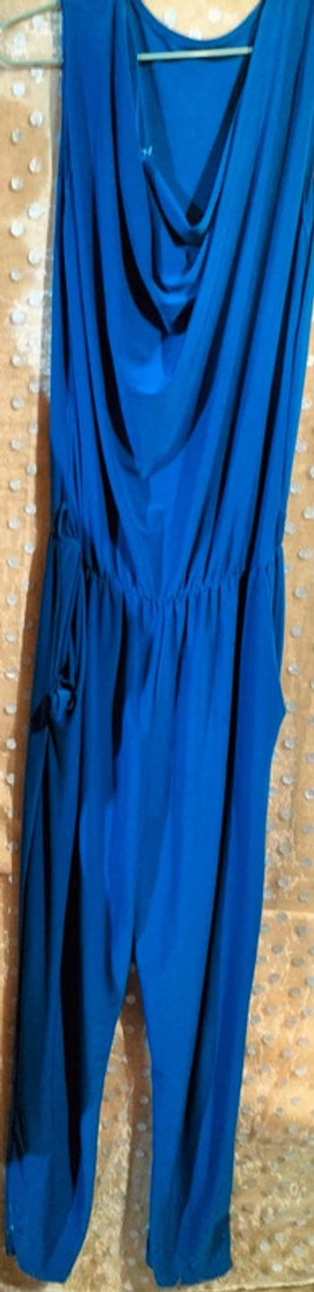 Combinaison femme élégante taille 3