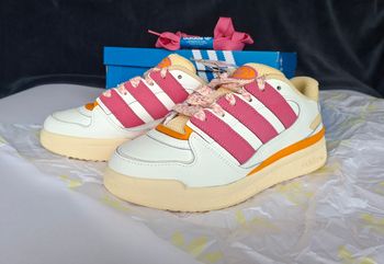 Baskets adidas Forum 2000 W – Neuf avec boîte – T38 – Off White / Rose – Style rétro