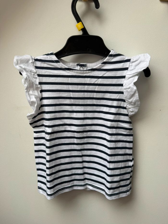 Ensemble t shirt / short 6 mois