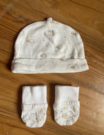 Set naissance bonnet  et gants
