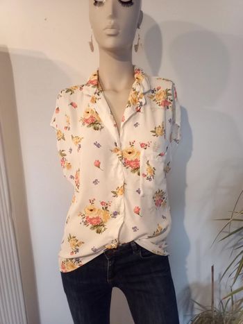 Très jolie blouse à fleurs 💐
