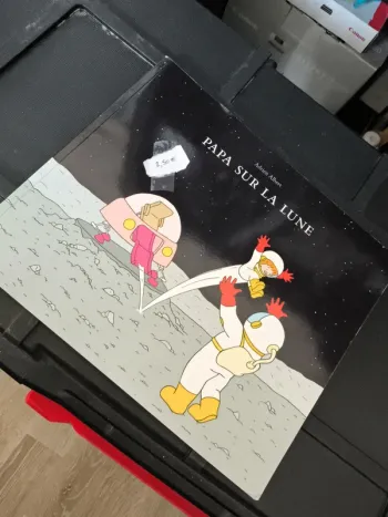 Livre "papa sur la lune"