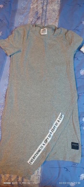 Robe grise