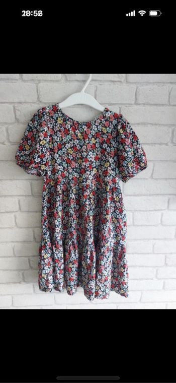 Robe H&M taille 4 - 5 ans