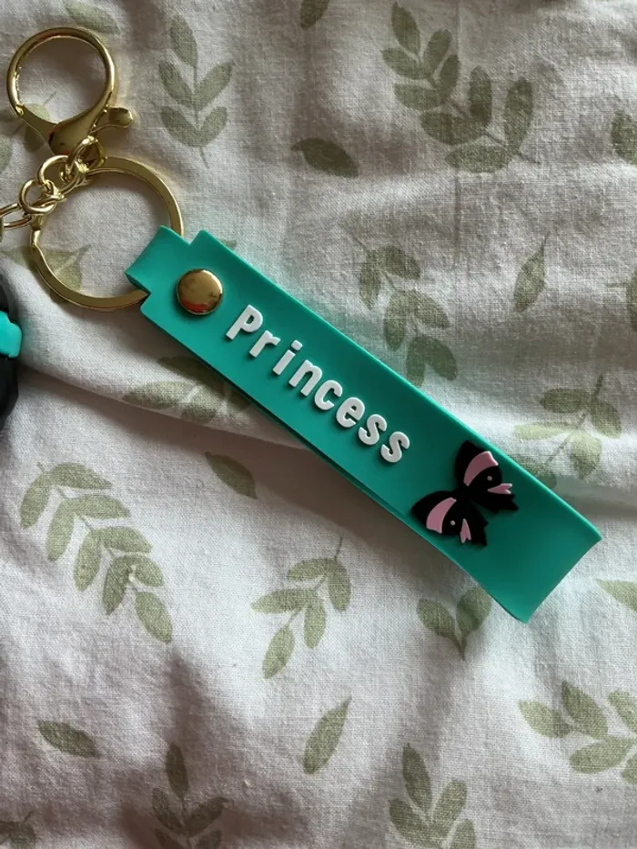porte clés Disney Princesse Jasmine Aladdin REF 9 - photo numéro 4