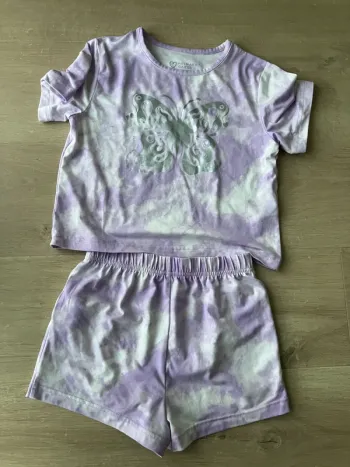Pyjama 2 pièces short primark 7/8 ans