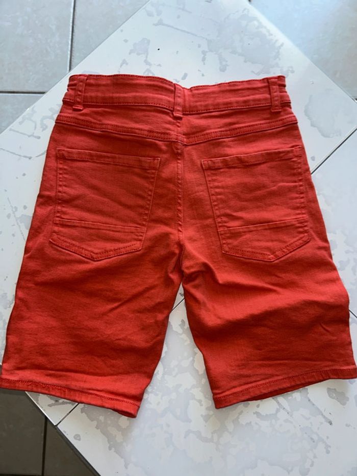 Short en jean rouge garçon 12 ans Kiabi - photo numéro 5