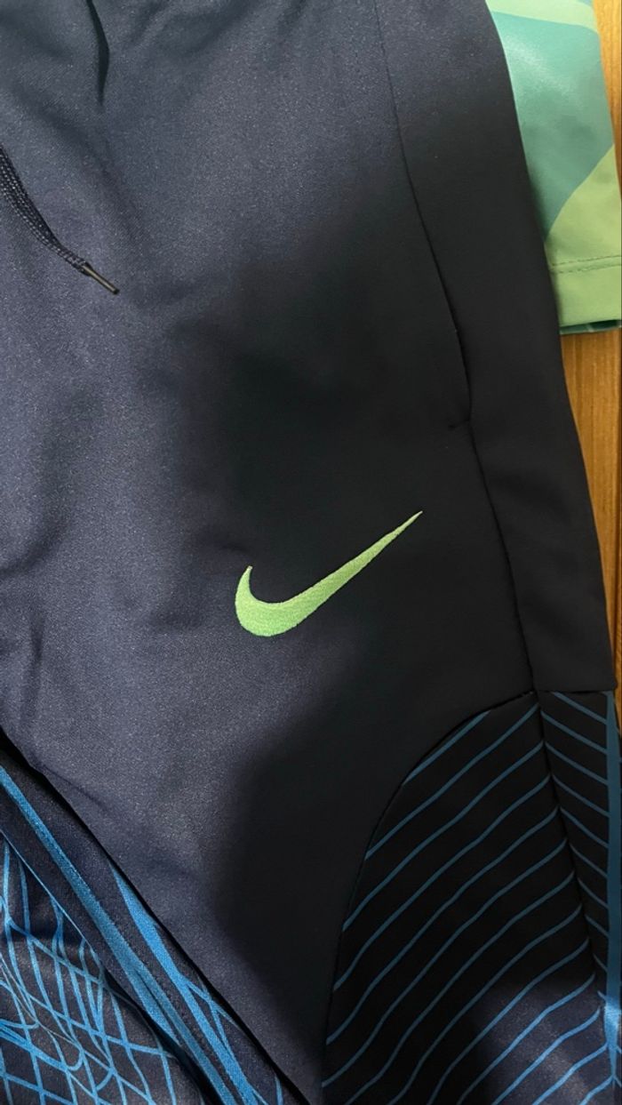 Ensemble brésil nike - photo numéro 2