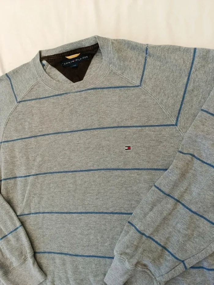 Jolie pull/Sweat gris tommy Hilfiger taille S homme rayé