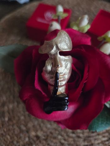 Broche visage abstrait chuuuttt 