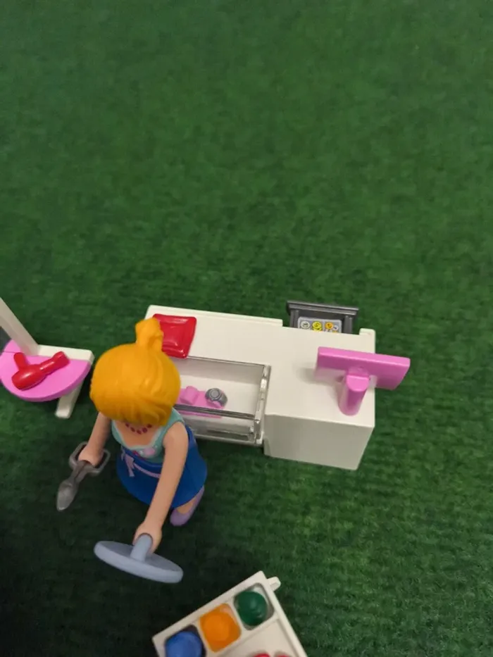 Playmobil thème Coiffeuse - photo numéro 6