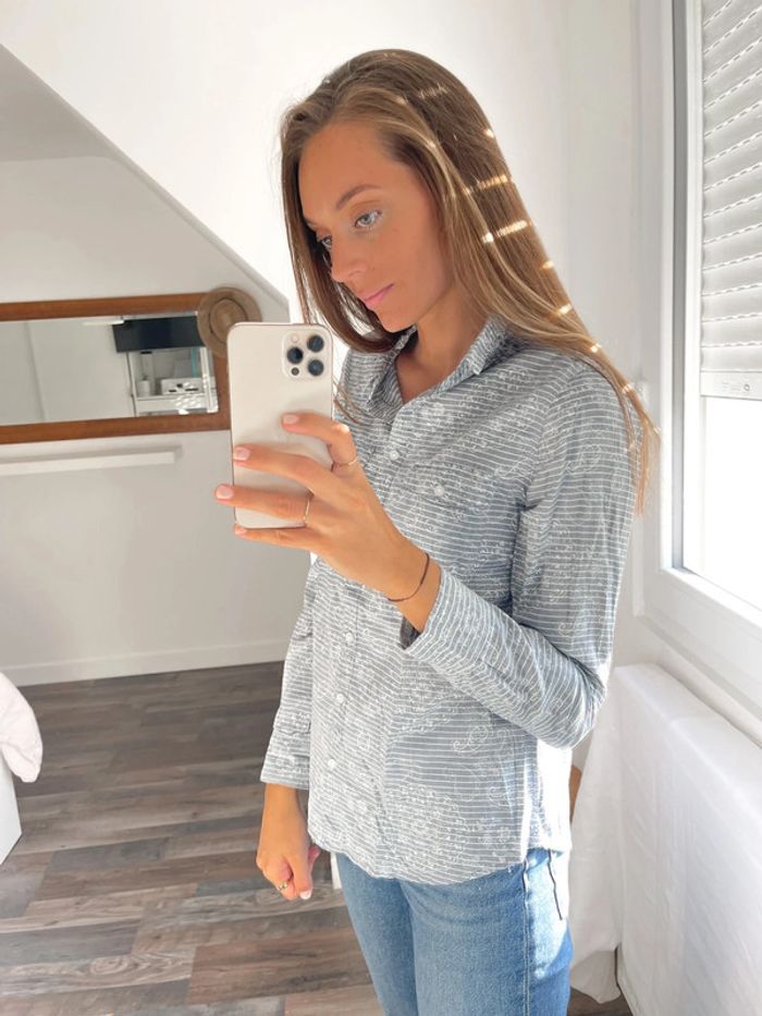 Chemise à rayures et motifs H&M bleu clair et blanc - photo numéro 2