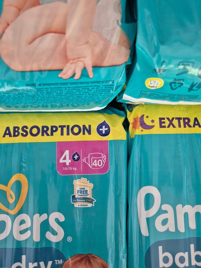 Couche taille 4+ Pampers Baby Dry : 160 Couches (4*40) - photo numéro 2