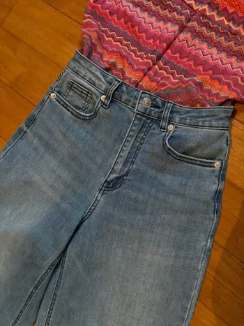 Joli jean only large