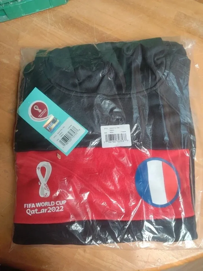 🌺 Sweat polaire FIFA World cup Qatar 2022 - photo numéro 2