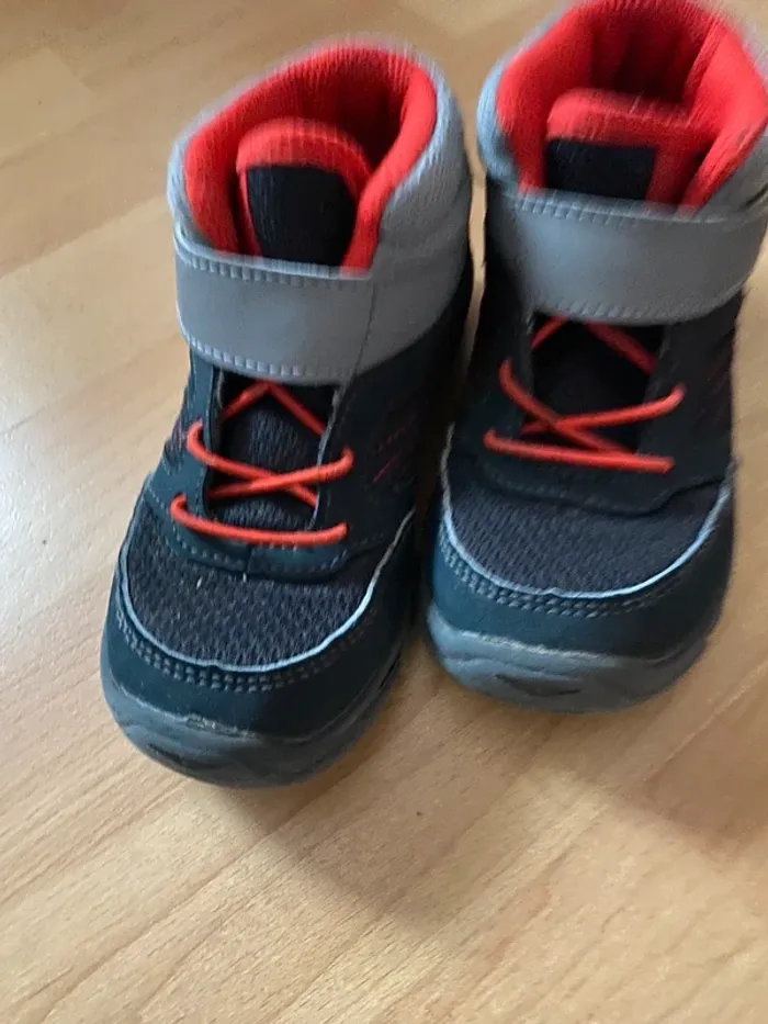 Chaussures montantes Quechua Taille 27
