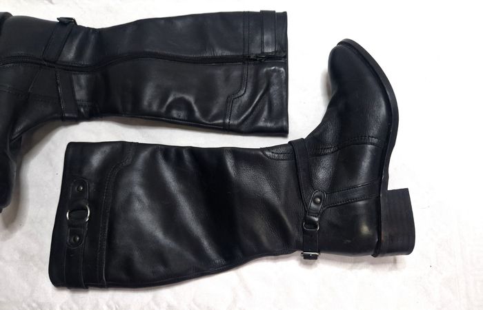 Bottes hautes  , femme  , cuir  , Flore leather  , taille 5 /  38 - photo numéro 2
