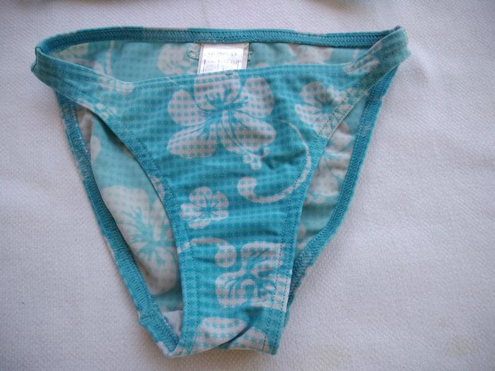 Maillot de bain 2 pièces - Fille 6 ans - photo numéro 2