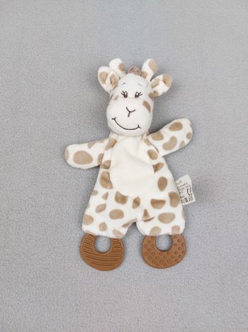 Doudou plat girafe marron blanc anneau dentition ZD Trading ACTION ZDT TTBE