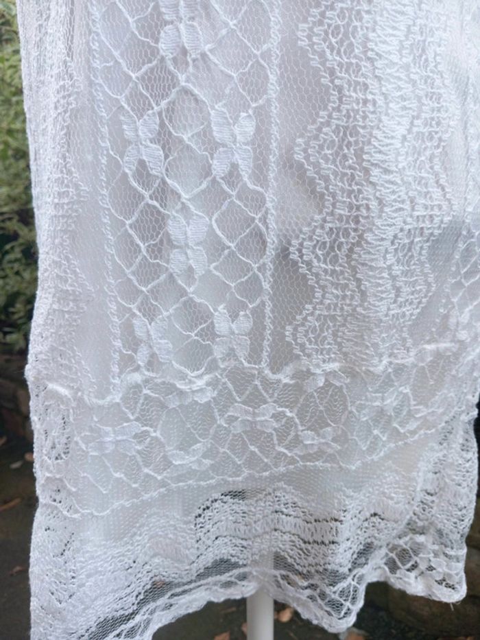 Robe courte en dentelle blanche. Taille M. - photo numéro 4