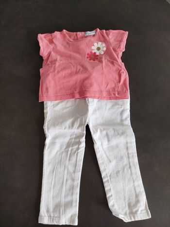Tee shirt et pantalon 