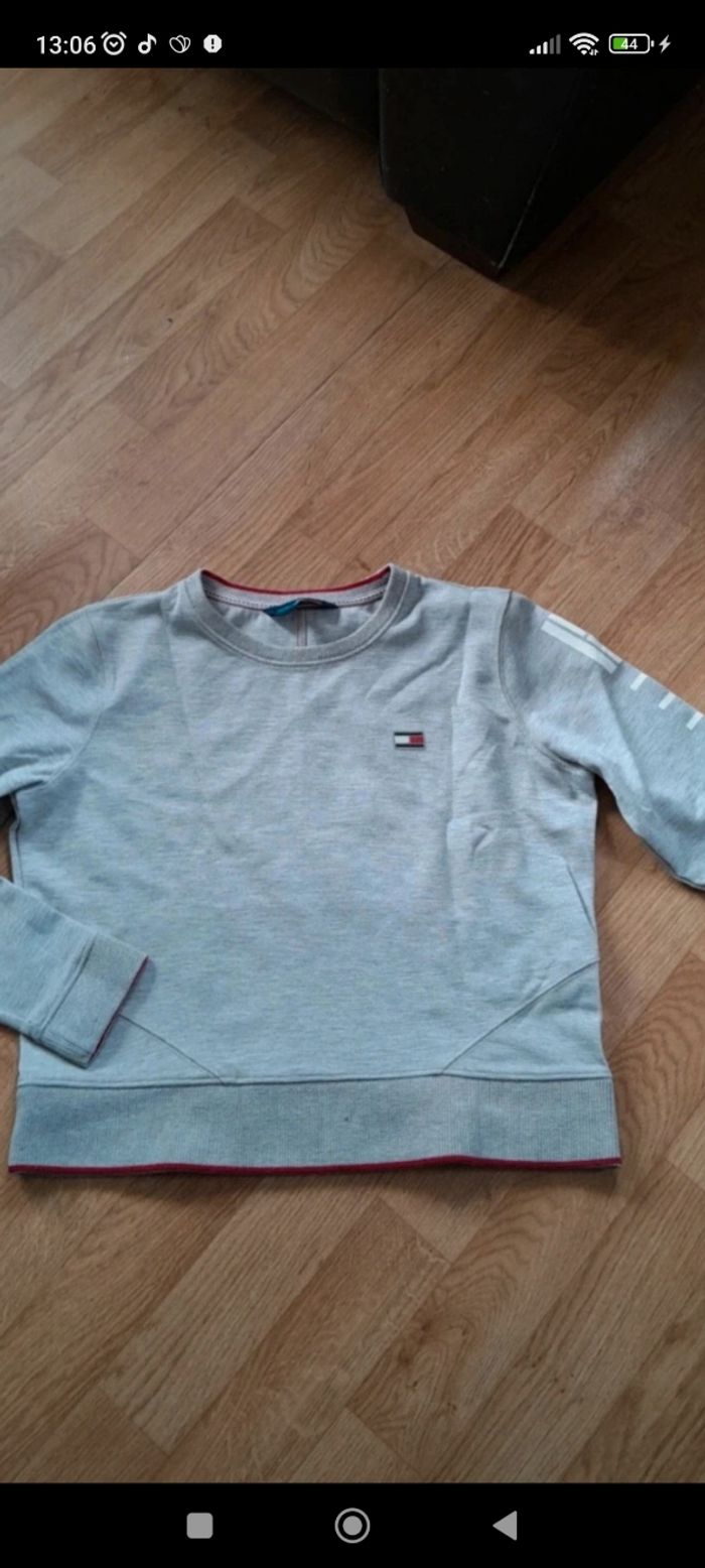 Sweat court tommy Hilfiger taille M