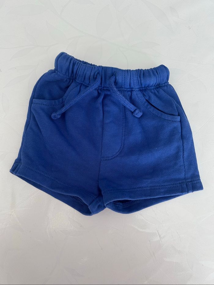 Short bébé