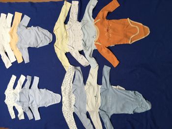 Lot de bodies 1,3,6,12 mois