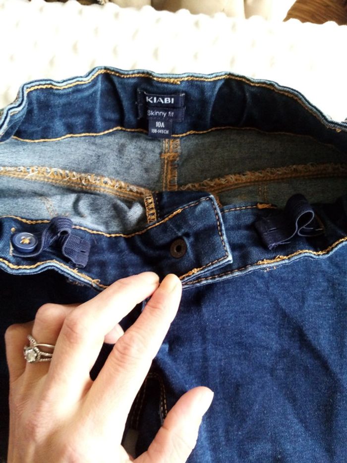 Jean skinny troué - photo numéro 2