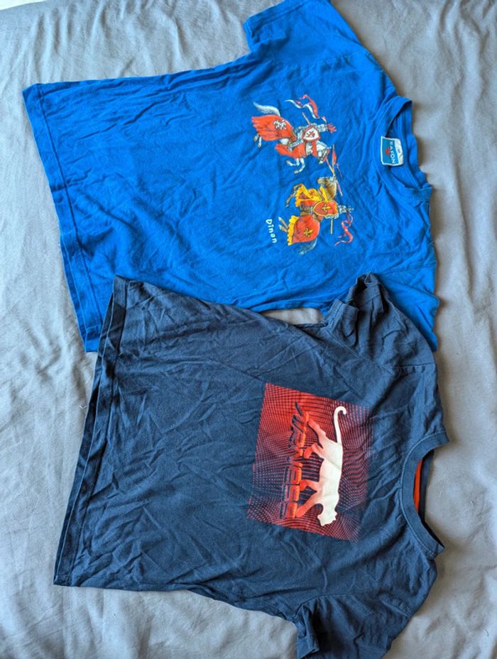 2 tee shirts