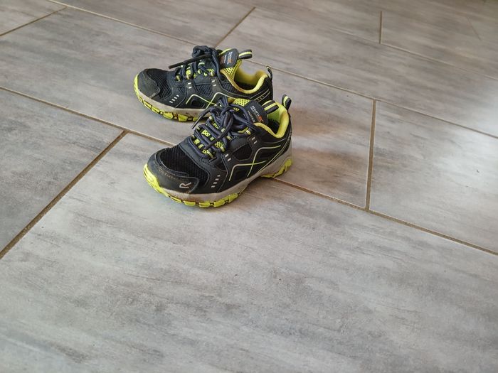 Vends chaussure imperméable