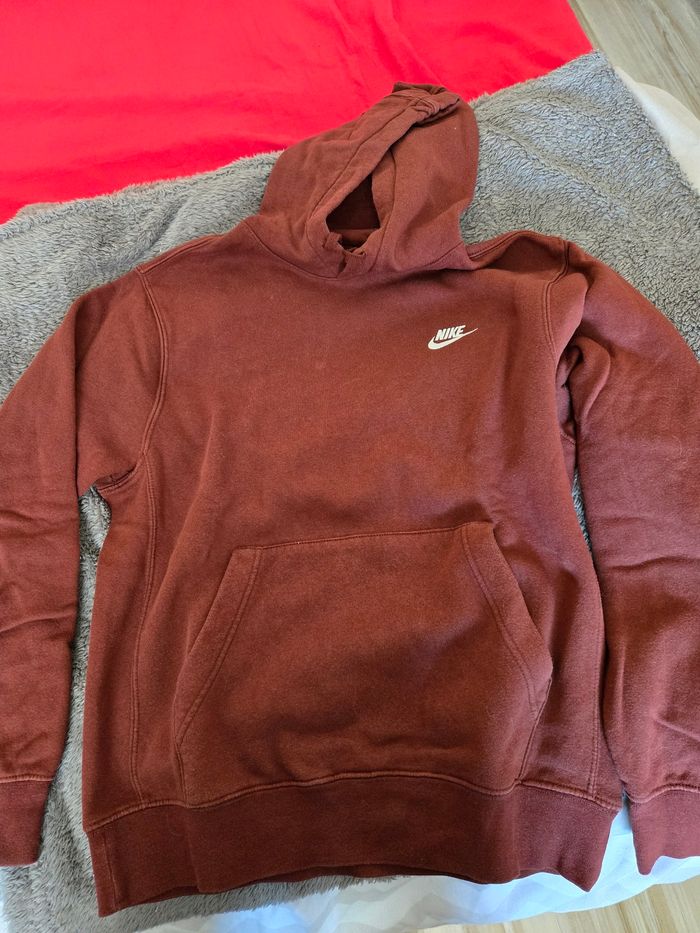 Pull Nike