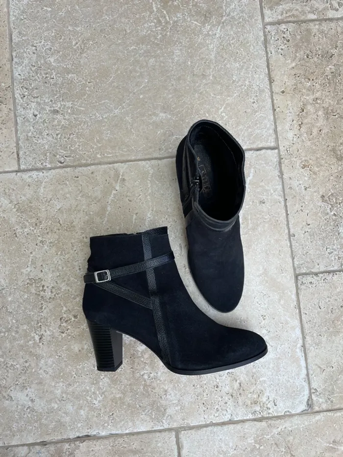 Chaussure bottine noire