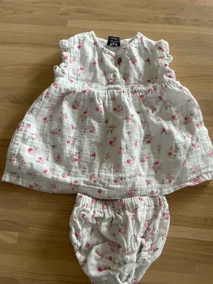 Robe fille, tape-à-l’œil