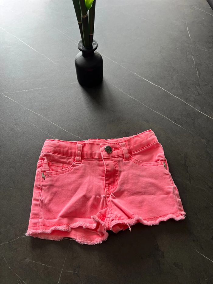 Short rose fluo 3 Pommes