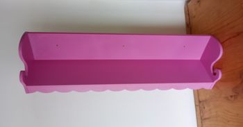 Étagère murale rose