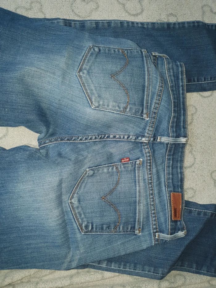 Jeans levis - photo numéro 3