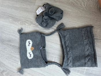 Ensemble hiver bonnet tour de cou et moufle