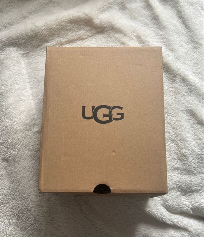 Bottes UGG Neumel II taille 36 - photo numéro 6