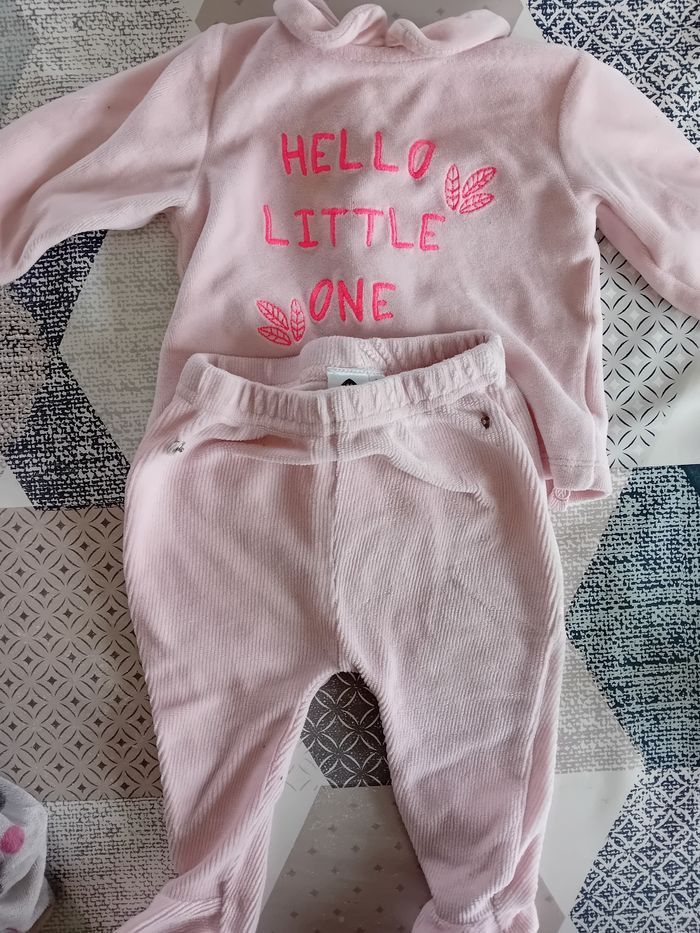 Lot pyjama 3 mois - photo numéro 4