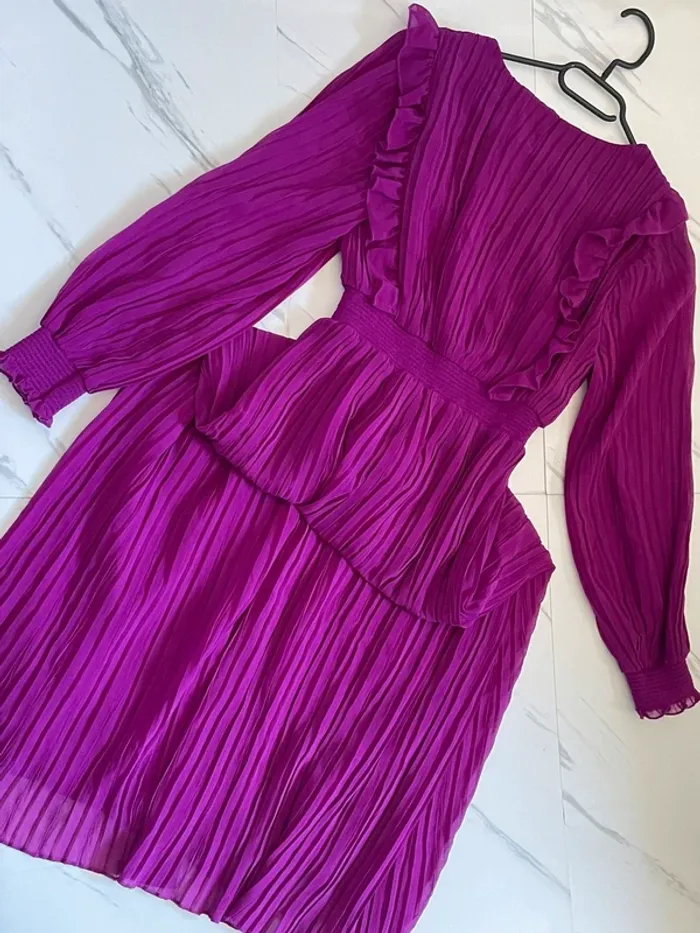 Robe midi plissé Zara taille XS - photo numéro 2