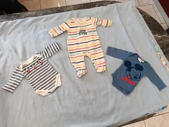 Body 1 mois Disney pijama in extenso