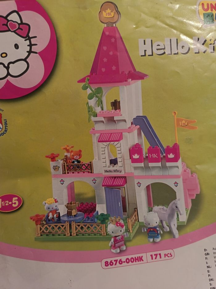 Château Hello Kitty - photo numéro 3