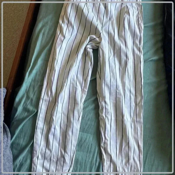 Pantalon léger taille 34 marque Bershka - photo numéro 3