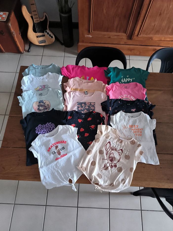 Lot de 14 tee-shirts taille 3 ans