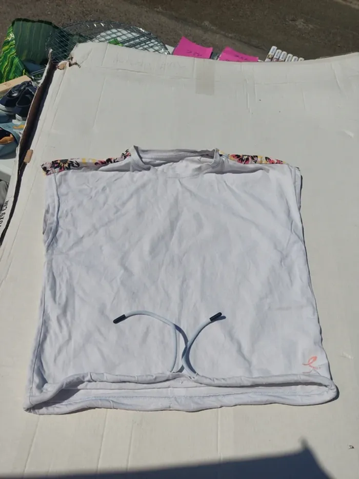Tee shirt sans manche