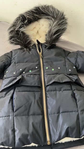 Jolie manteau taille 6 mois