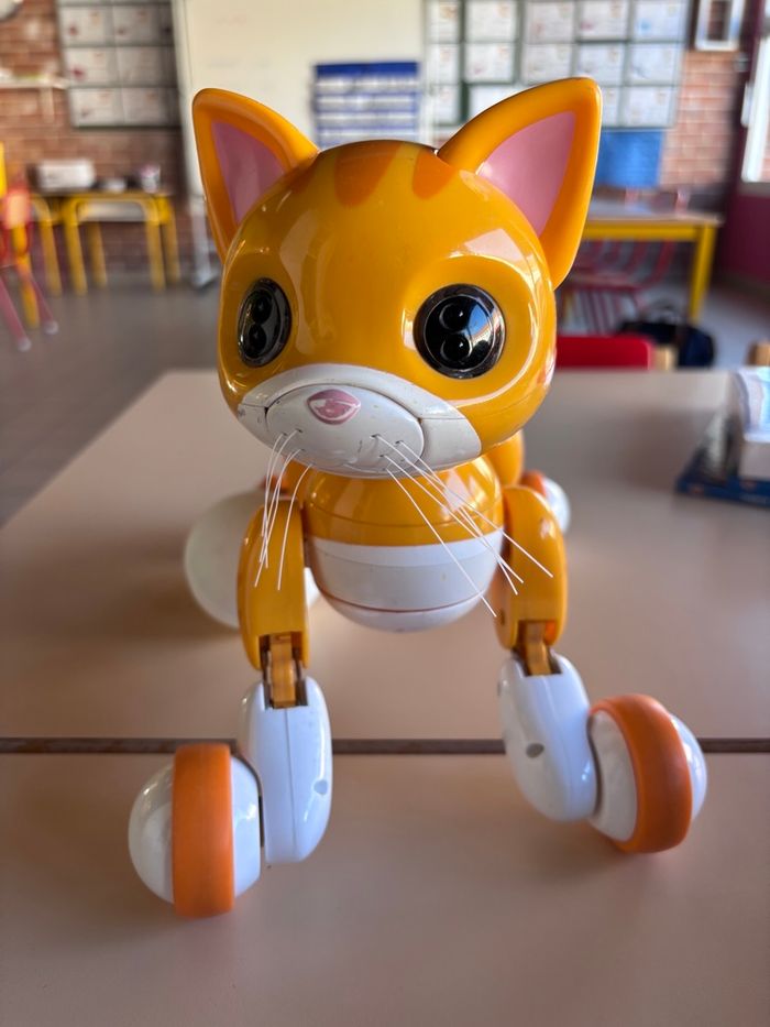 Zoomer Kitty - chat robot