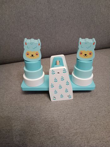 Jeu d'empilement en bois balançoire lama logitoys