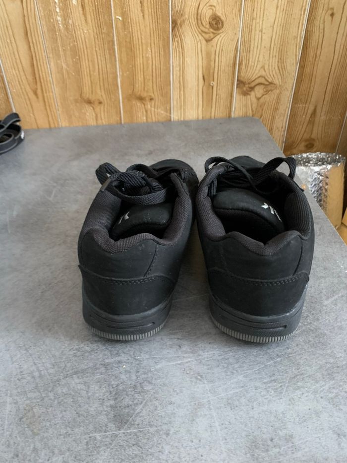 Baskets taille  36 - photo numéro 3